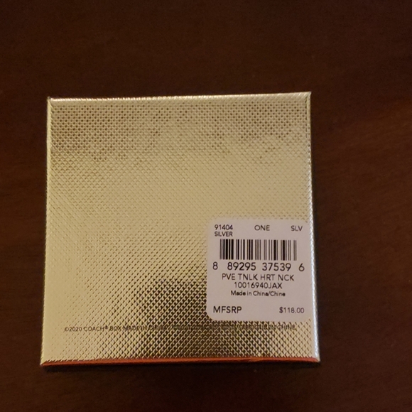 Coach Necklas - Picture 4 of 5